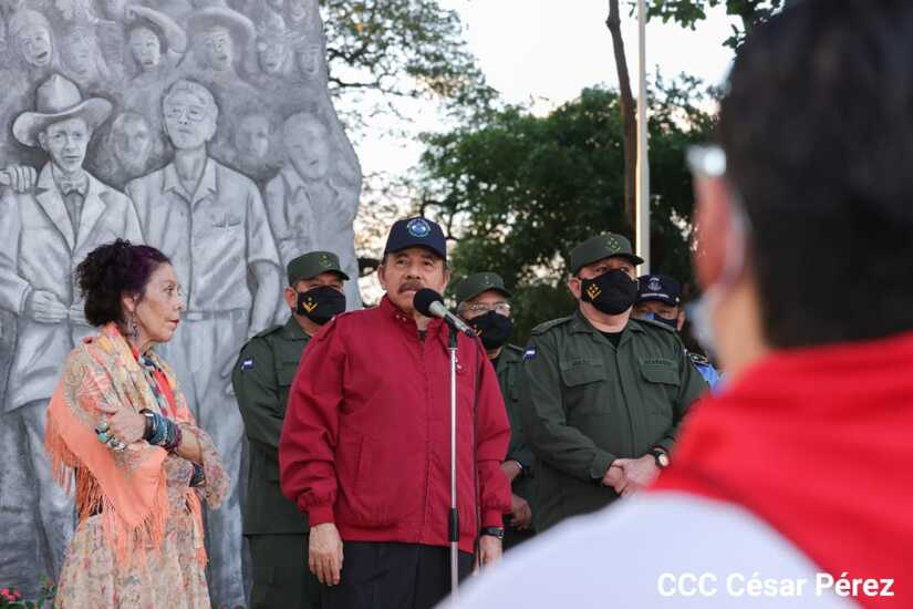 COMANDANTE